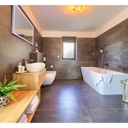 Chiara Comfortable Villa