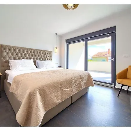 Chiara Comfortable Villa