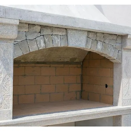 Chiara Comfortable Villa *