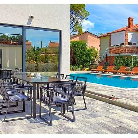 Chiara Comfortable Villa Krk Town