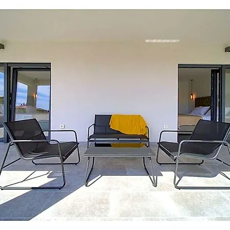 Chiara Comfortable Villa Krk Town
