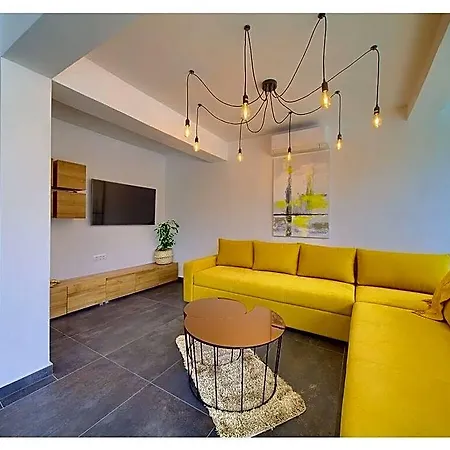 Chiara Comfortable Villa